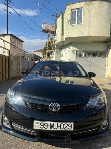 Toyota Camry-1