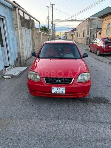 Hyundai Accent-1