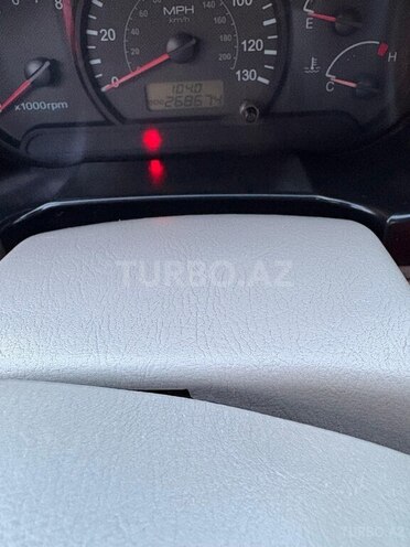 Hyundai Accent-10