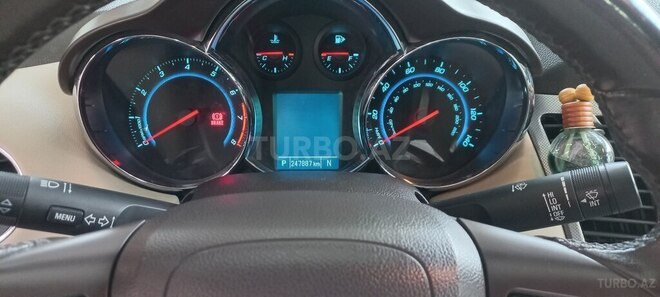 Chevrolet Cruze-10