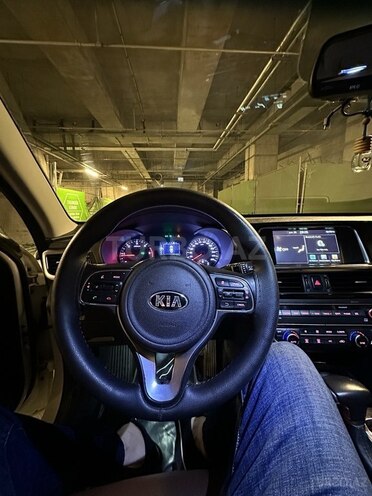 Kia K5-19