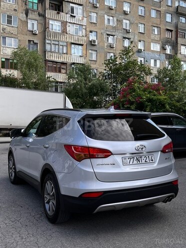 Hyundai Santa Fe-6