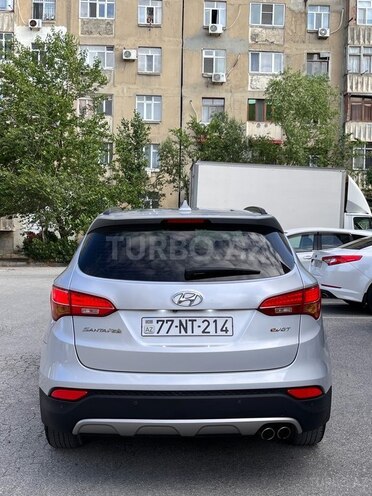 Hyundai Santa Fe-4