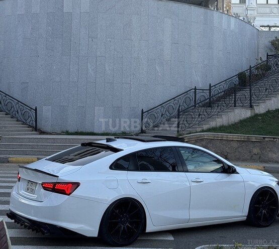Chevrolet Malibu-3