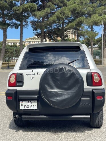 Toyota RAV4-5