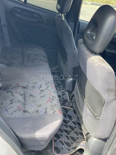 Toyota RAV4-13