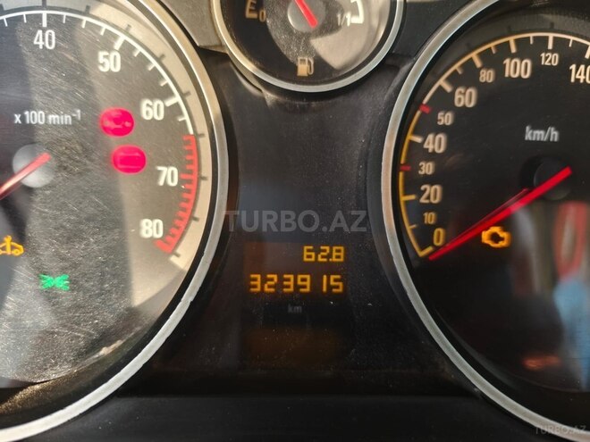 Opel Astra-10