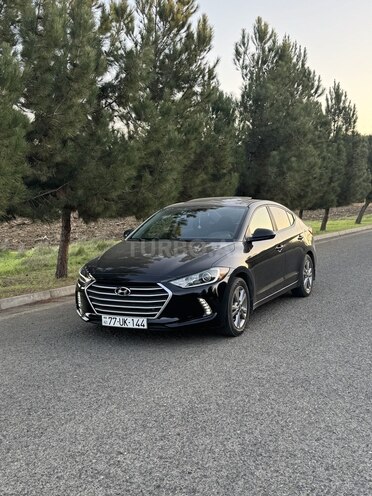 Hyundai Elantra-2