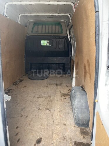 Ford Transit-20