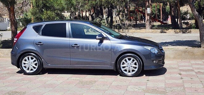Hyundai i30-8