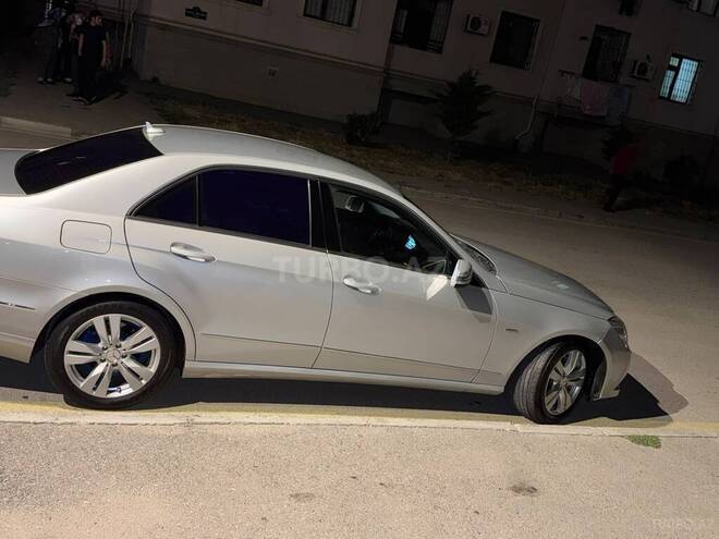 Mercedes E 220-9