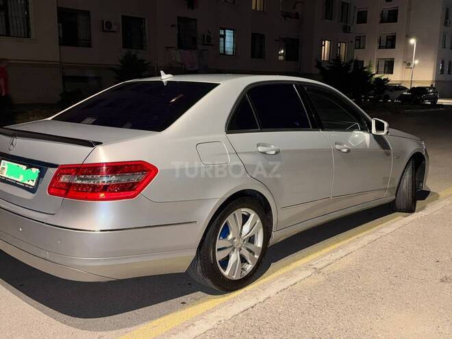 Mercedes E 220-5