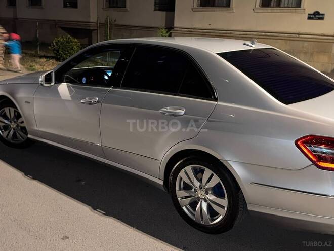 Mercedes E 220-7