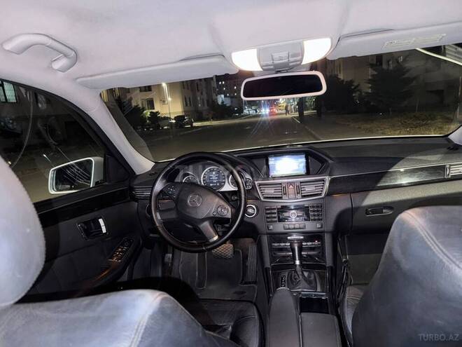 Mercedes E 220-6