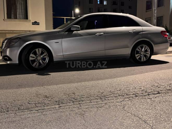 Mercedes E 220-8