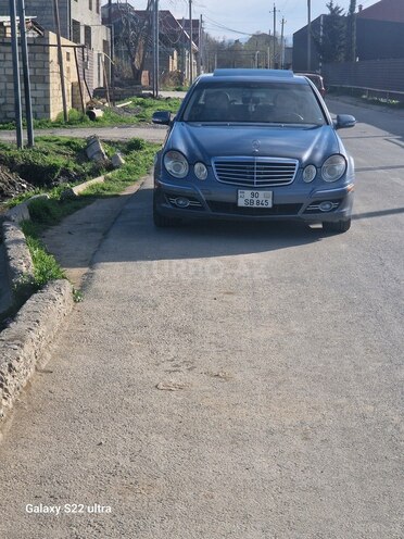Mercedes E 320-1