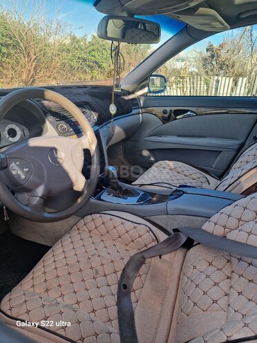 Mercedes E 320-4