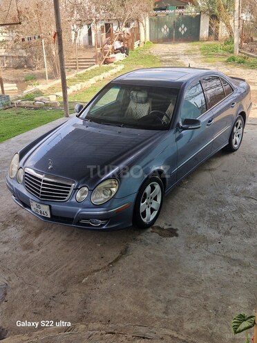 Mercedes E 320-6