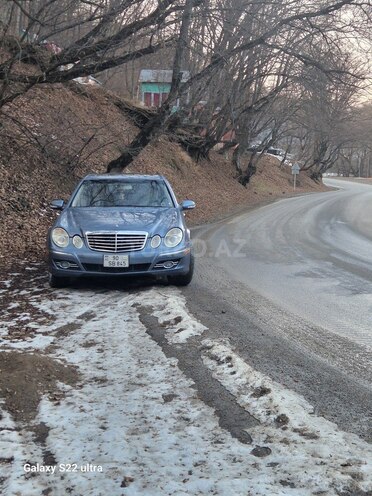 Mercedes E 320-7