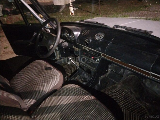 LADA (VAZ) 2106-5