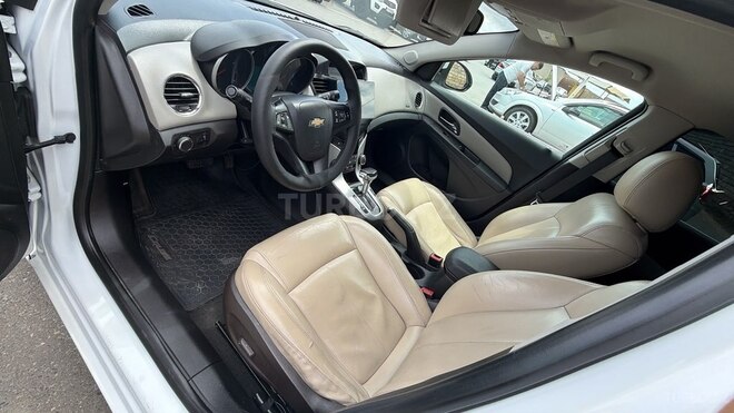 Chevrolet Cruze-2