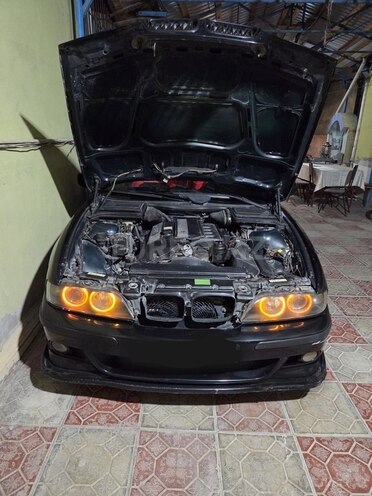 BMW 530-2