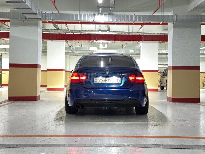 BMW 323-9