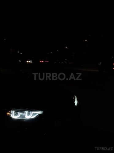 BMW 330-8
