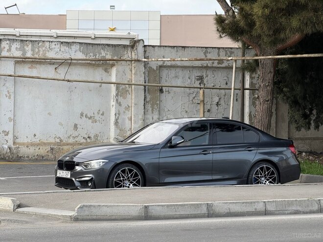 BMW 330-9