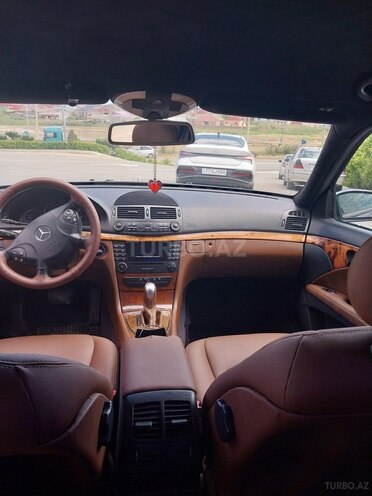 Mercedes E 220-8