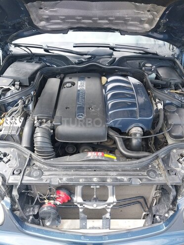 Mercedes E 220-7