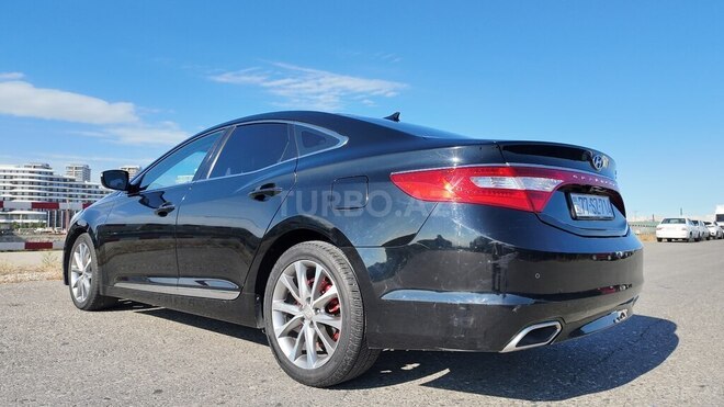 Hyundai Grandeur-8