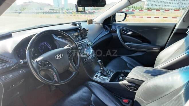 Hyundai Grandeur-15