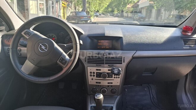 Opel Astra-7
