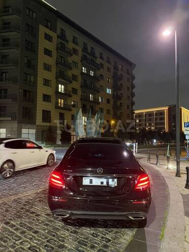 Mercedes E 300-4