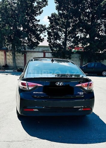 Hyundai Sonata-6