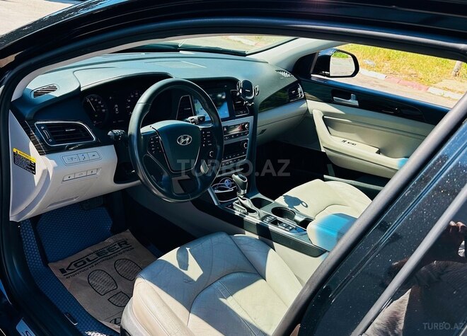 Hyundai Sonata-8