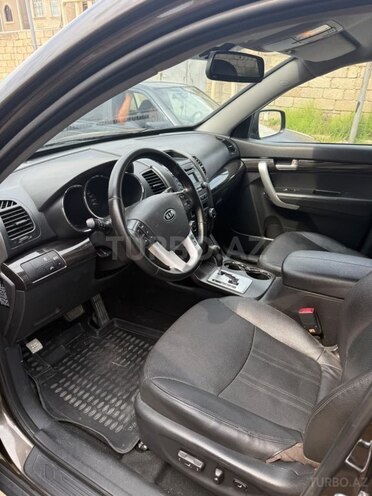 Kia Sorento-14