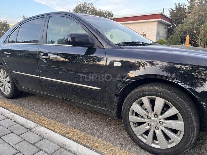 Hyundai Sonata-16