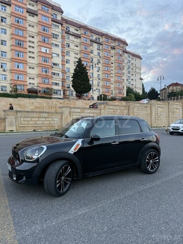 Mini Countryman-2