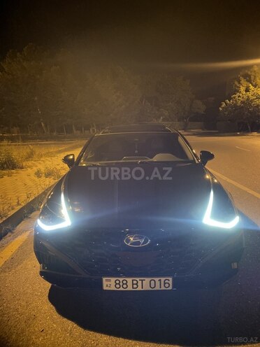 Hyundai Sonata-1