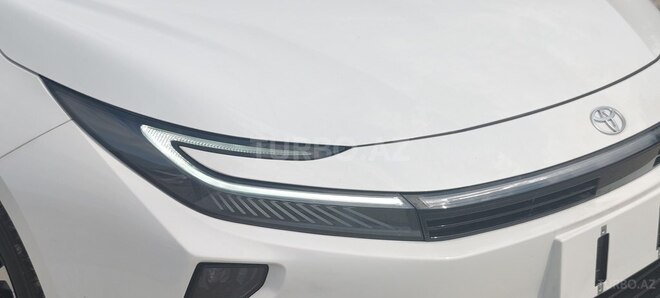 Toyota Corolla-11