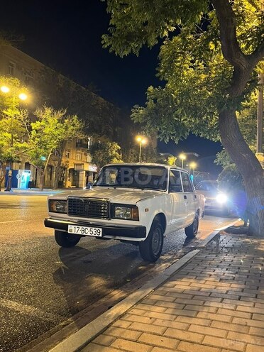 LADA (VAZ) 2107-1