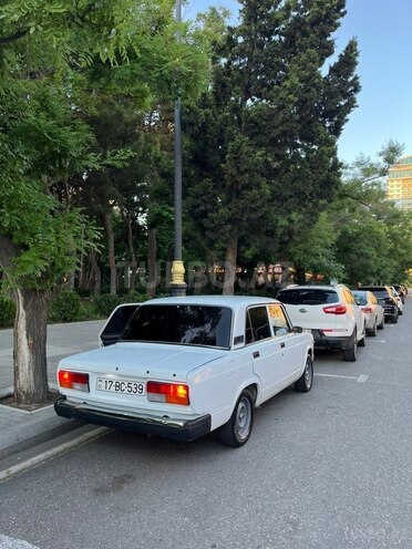 LADA (VAZ) 2107-4