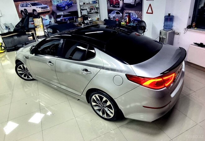 Kia Optima-12