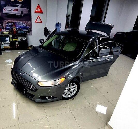 Ford Fusion (North America)-16