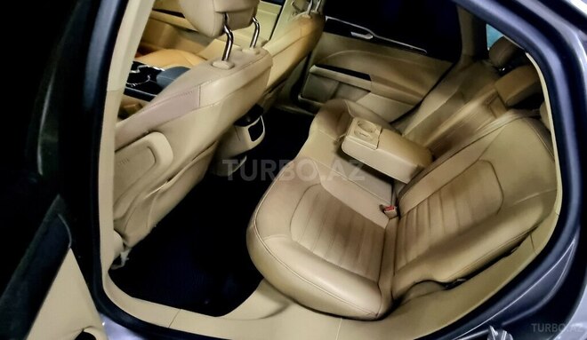 Ford Fusion (North America)-20