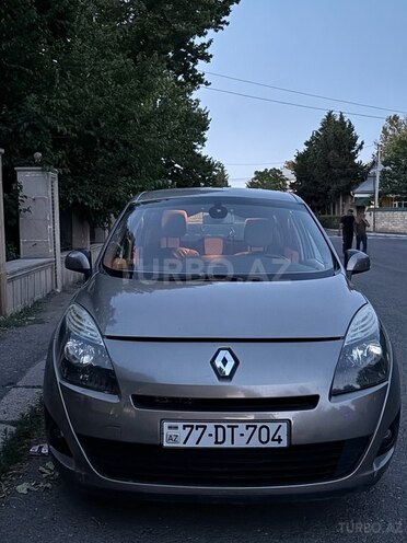 Renault Scenic-1