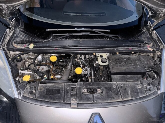 Renault Scenic-7