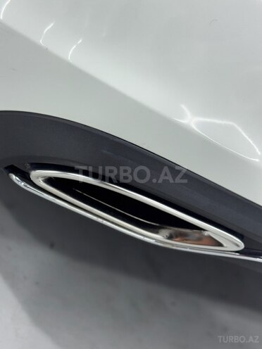 Mercedes C 300-9